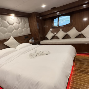 Photo from Superyacht Sunset Cruise in Dubai: Gallery Photo zgkr87