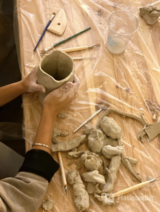 Make a pottery cup in the stable in Riyadh: Gallery Photo nk568k Make a pottery cup in the stable in Riyadh: Gallery Photo nk568k