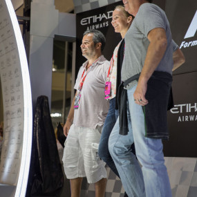 Photo from Hero – Abu Dhabi F1 Grandstand Package in Abu Dhabi: Gallery Photo 35x4gz