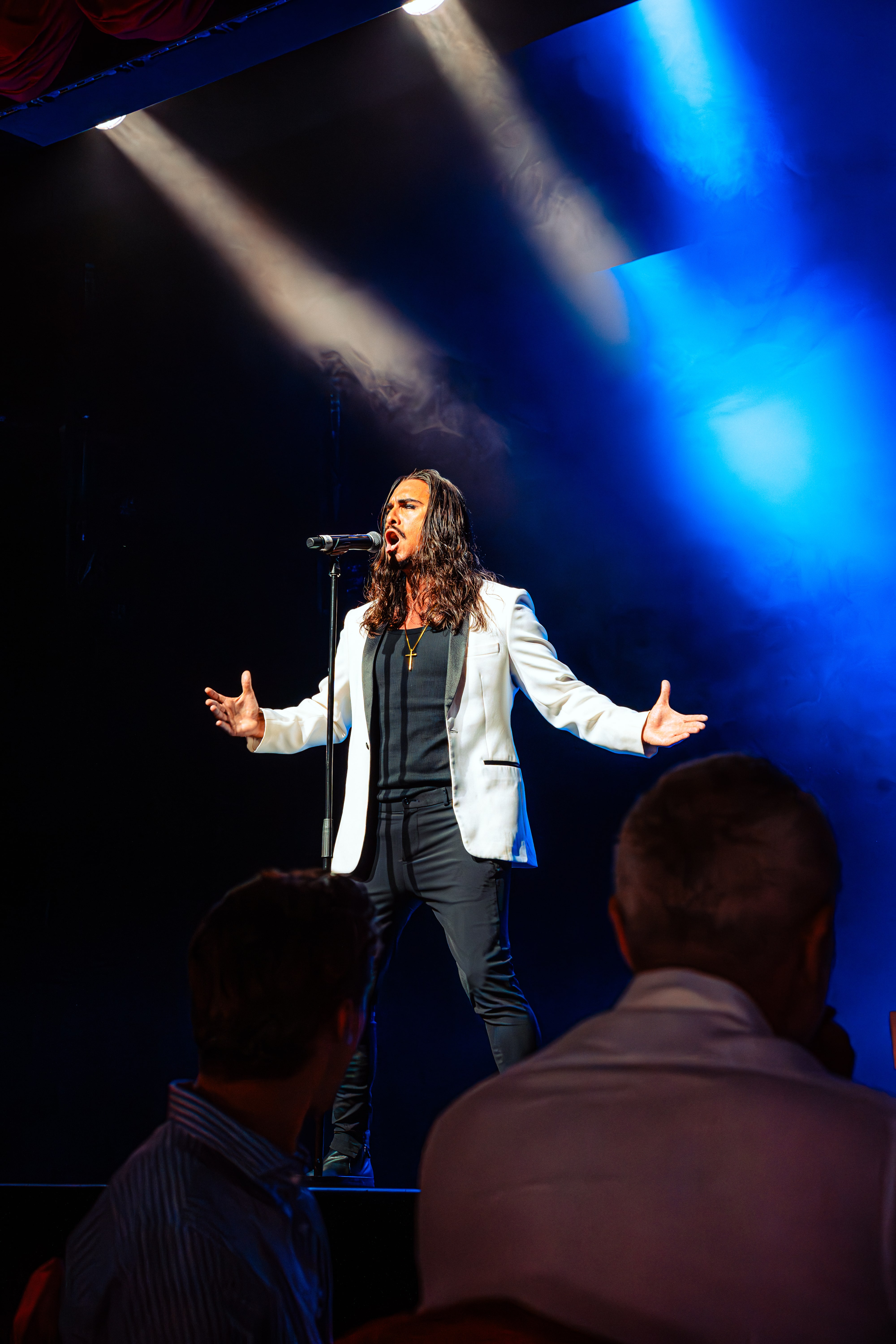 Photo from Billionaire Dubai Dinner & Show experience in Dubai: Gallery Photo n6b66p