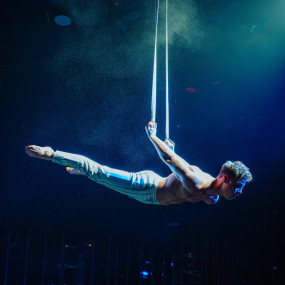 Photo from Billionaire Dubai Dinner & Show experience in Dubai: Gallery Photo n28xx4