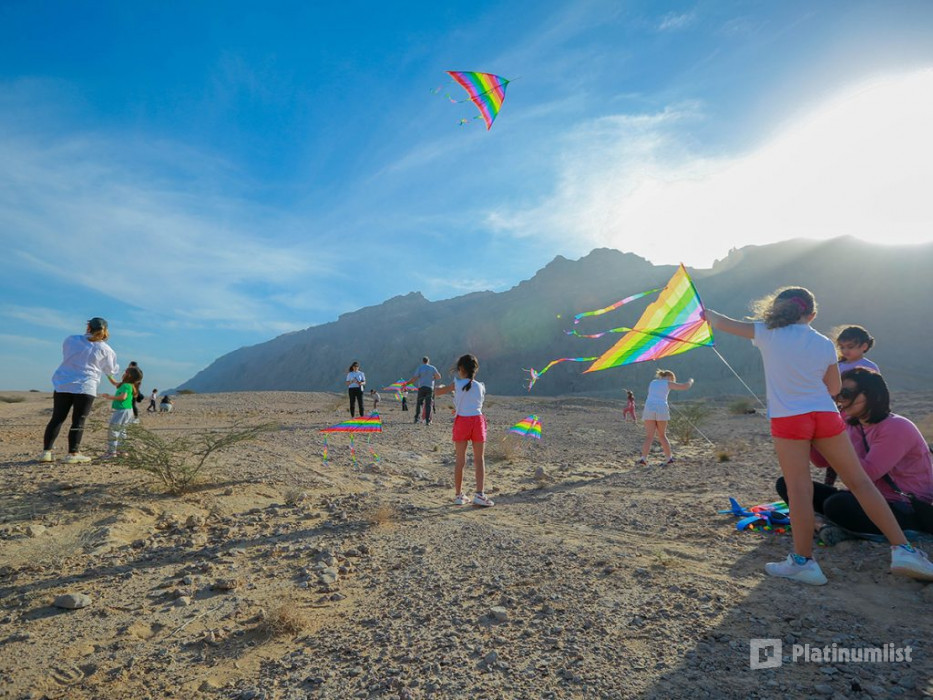zgkwo7 استديو الصور :العين في مهرجان طعام "لحم وجبال" في منتزه جبل حفيت الصحراوي، العين
