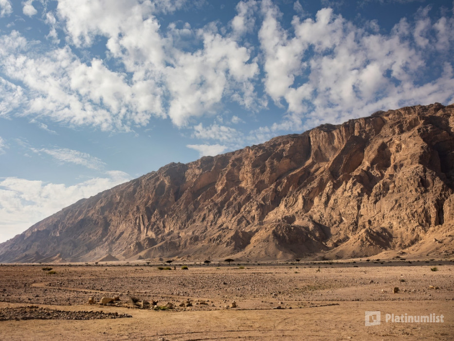 n28170 استديو الصور :العين في مهرجان طعام "لحم وجبال" في منتزه جبل حفيت الصحراوي، العين