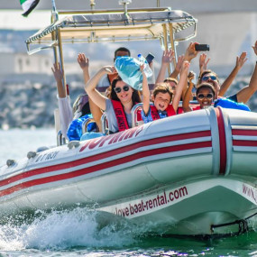 Love Boats in Dubai in Dubai: Gallery Photo zgk76r