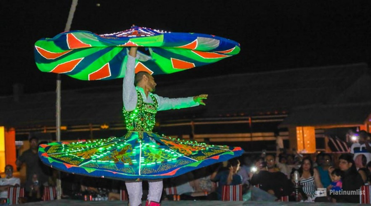 Dubai Red Dunes Desert Safari, Dune Bashing, Shows And  BBQ Dinner in Dubai: Gallery Photo z7ygbx