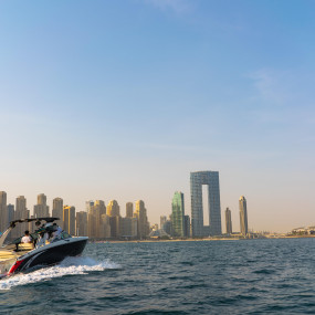 Dubai Private Yacht Tour in Dubai: Gallery Photo 3r50rv Dubai Private Yacht Tour in Dubai: Gallery Photo 3r50rv