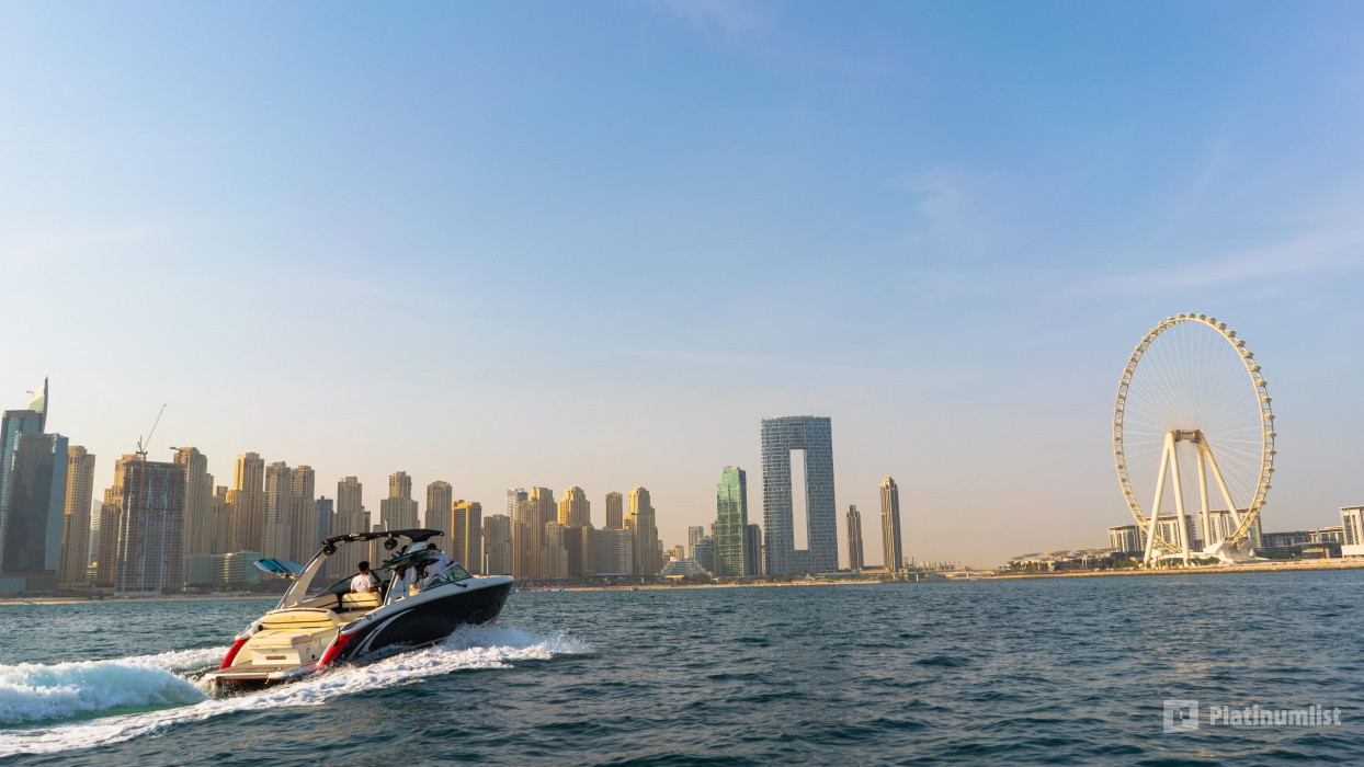 Dubai Private Yacht Tour in Dubai: Gallery Photo 3r50rv