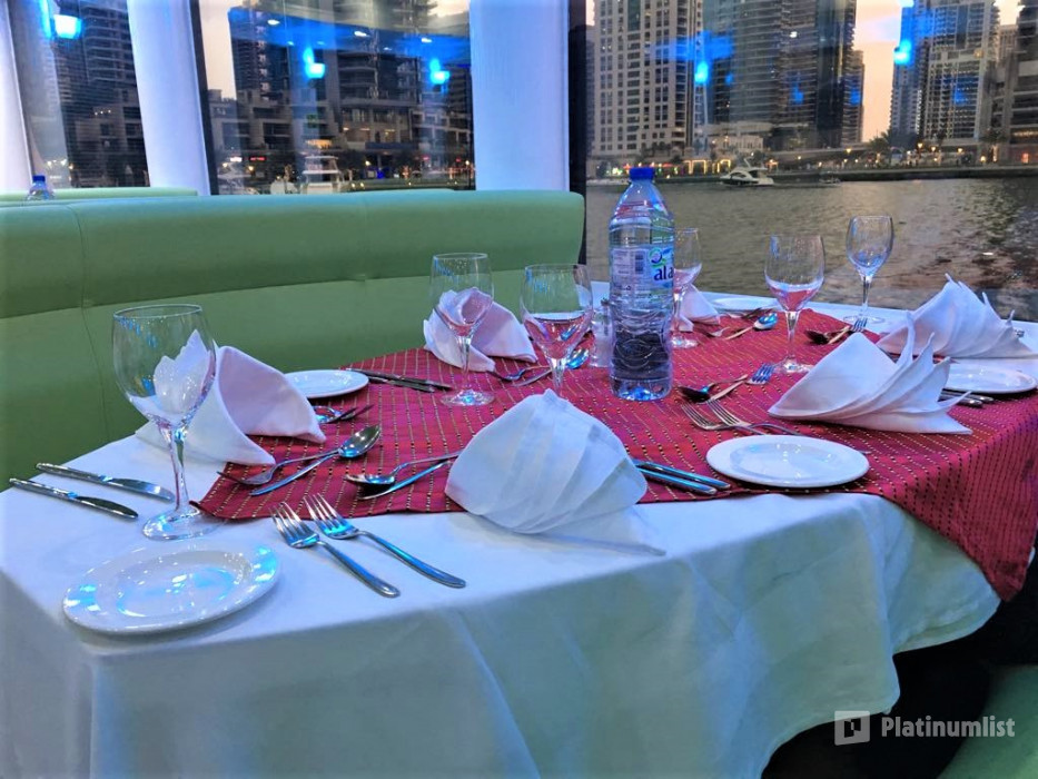 zo49bn استديو الصور :دبي في Dinner at Monalisa Cruise zo49bn استديو الصور :دبي في Dinner at Monalisa Cruise