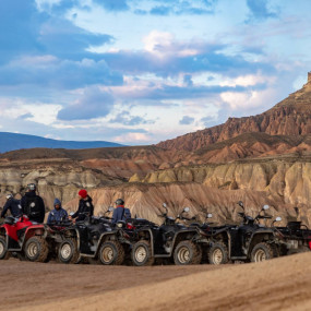 38vb76 استديو الصور :كبادوكيا في كابادوكيا: جولة ATV عند غروب الشمس 38vb76 استديو الصور :كبادوكيا في كابادوكيا: جولة ATV عند غروب الشمس