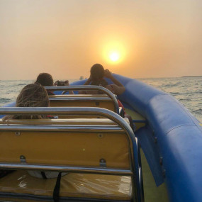 zgkvy7 استديو الصور :دبي في جولات القارب السريع في دبي