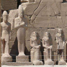 Luxor Deluxe guided tour from Hurghada in Hurghada: Gallery Photo z7yv58