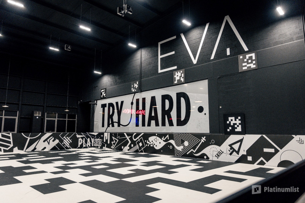 3e5r80 استديو الصور :المنامة في عالم إيفا لألعاب الواقع الإفتراضي في البحرين