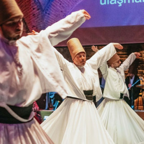 Photo from Whirling Dervishes Show in Istanbul: Gallery Photo zoo57e