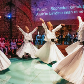 Photo from Whirling Dervishes Show in Istanbul: Gallery Photo 38v9b1