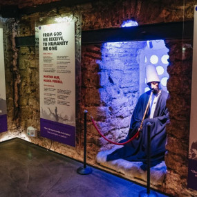 Photo from Whirling Dervishes Show in Istanbul: Gallery Photo zgkpv4