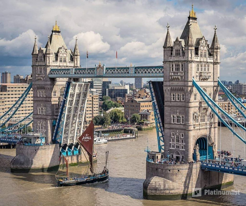 London: Buckingham Palace, Westminster Abbey & Big Ben Tour in London: Gallery Photo n6bdrp London: Buckingham Palace, Westminster Abbey & Big Ben Tour in London: Gallery Photo n6bdrp