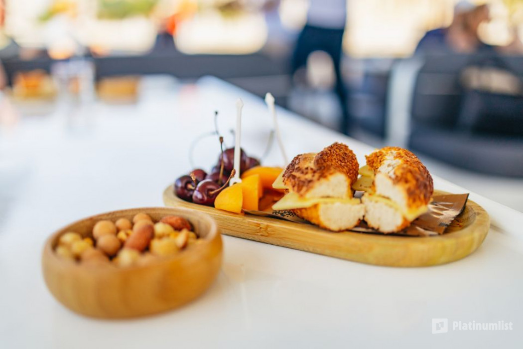 Bosphorus Yacht Cruise with Stopover on Asian Side в Стамбул: Галерея фото zv5ej8