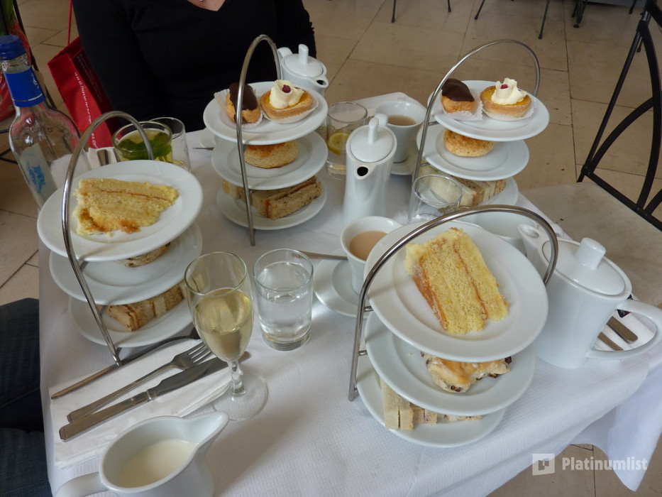 Afternoon Tea at Kensington Palace in London: Gallery Photo 38v9r6 Afternoon Tea at Kensington Palace in London: Gallery Photo 38v9r6