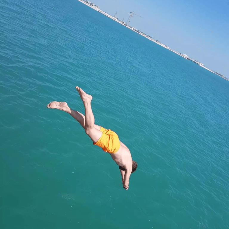 Photo from Swim & Jump in Qatar (Cruising and Island Experience) in Doha: Gallery Photo 35dbqm