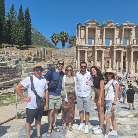 n6br59 استديو الصور :إزمير في تخطي الطابور: جولة حول أفضل معالم مدينة أفسس مع وجبة الغداء