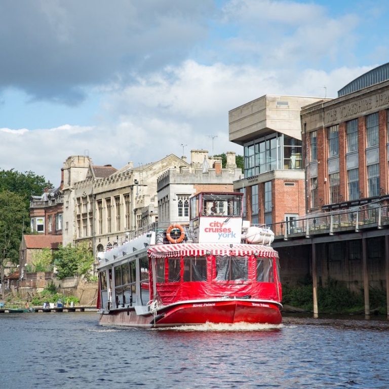 Photo from York City Sightseeing Cruise in York: Gallery Photo 3y5md1