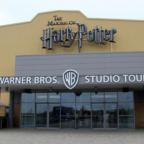 Harry Potter Studio Tour departure from Kings Cross Station in London: Gallery Photo n14kox Harry Potter Studio Tour departure from Kings Cross Station in London: Gallery Photo n14kox
