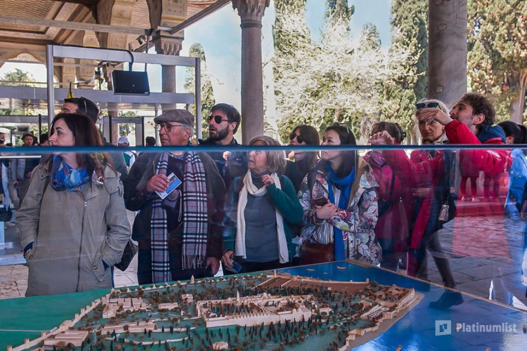 3b8xb5 استديو الصور :إسطنبول في جولة موجهة في قصر توبكابي