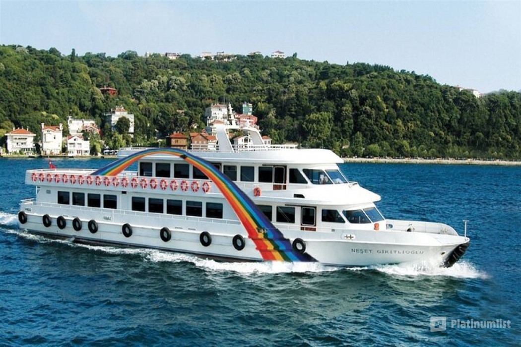 Istanbul: Basilica Cistern, Bosphorus Cruise, Hagia Sophia, Blue Mosque, Grand Bazaar, Guided Tour in Istanbul: Gallery Photo 3r5v4v