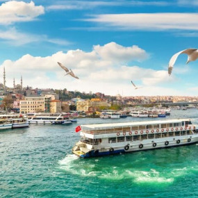 Istanbul: Basilica Cistern, Bosphorus Cruise, Hagia Sophia, Blue Mosque, Grand Bazaar, Guided Tour in Istanbul: Gallery Photo 3b8xm5