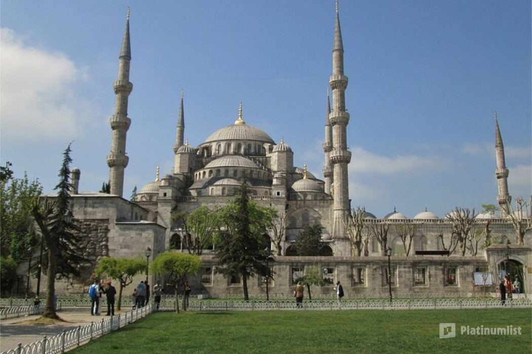 Istanbul: Basilica Cistern, Bosphorus Cruise, Hagia Sophia, Blue Mosque, Grand Bazaar, Guided Tour in Istanbul: Gallery Photo zw5m2b