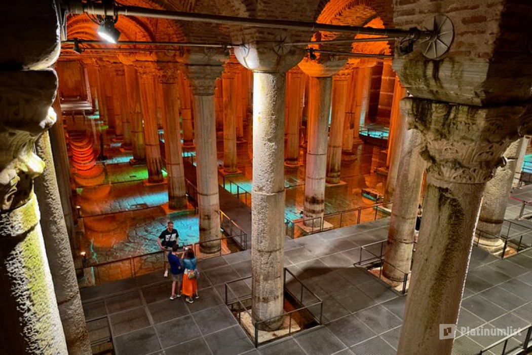 Istanbul: Basilica Cistern, Hagia Sophia, Blue Mosque and Grand Bazaar with Live Guide in Istanbul: Gallery Photo 3qb90e