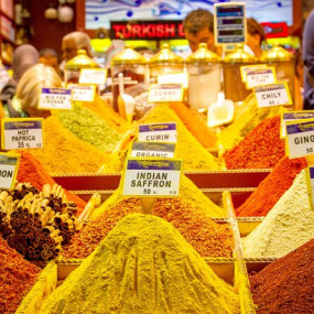 Photo from استكشف اسطنبول: صهريج البازيليك، وآيا صوفيا، والمسجد الأزرق، والسوق الكبير مع مرشد خبير in إسطنبول: Gallery Photo n14k7j