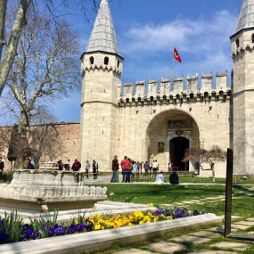 Istanbul: Topkapi Palace-Harem, Basilica Cistern, Blue Mosque, Hagia Sophia with Live Guide in Istanbul: Gallery Photo zm4915