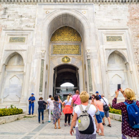 Topkapi Palace & Harem Tour with Historian Guide in Istanbul: Gallery Photo 3x8mok