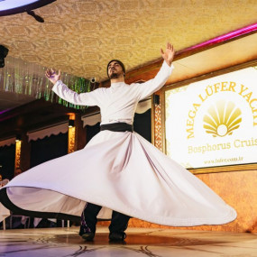 Photo from Bosphorus Luxury Dinner Cruise with Entertainment in Istanbul: Gallery Photo 3dky2y