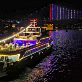 Фотография с Bosphorus Luxury Dinner Cruise with Entertainment в Стамбул: Галерея фото 3r5v2y