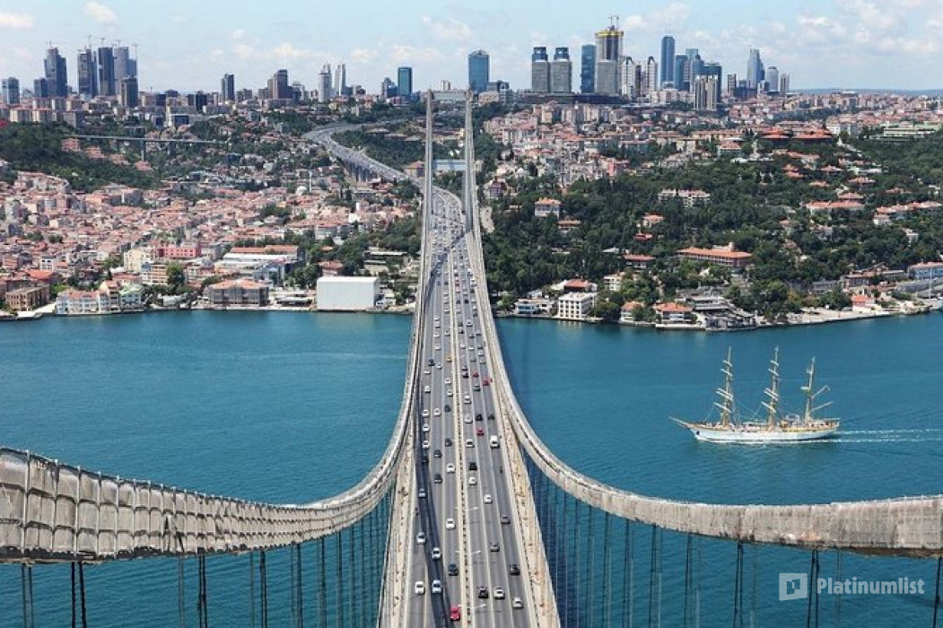 Istanbul Bosphorus Cruise and Spice Bazaar Adventure in Istanbul: Gallery Photo 3pe0me