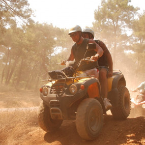 Photo from جولة في ألانيا تشمل التجديف بالقارب، رحلة سفاري بالجيب، ركوب الدراجات الرباعية، والانزلاق بالحبال in أنطاليا: Gallery Photo 38vwor
