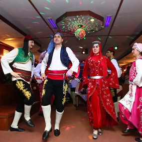 Photo from Bosphorus Dinner Cruise in Istanbul: Gallery Photo z7yp7g