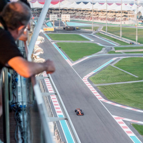 Photo from Trackside Terrace – Abu Dhabi F1 Experiences Hospitality in Abu Dhabi: Gallery Photo z75b8n