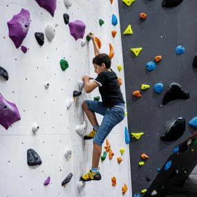 Photo from جدار التسلق في مسقط in مسقط: Gallery Photo zm4m2w