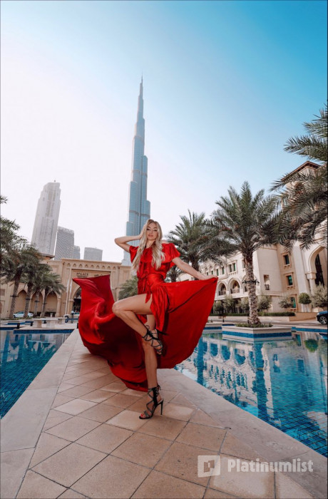 Burj Khalifa Flying Dress Videography Shoot in Dubai: Gallery Photo 3x8jx7 Burj Khalifa Flying Dress Videography Shoot in Dubai: Gallery Photo 3x8jx7