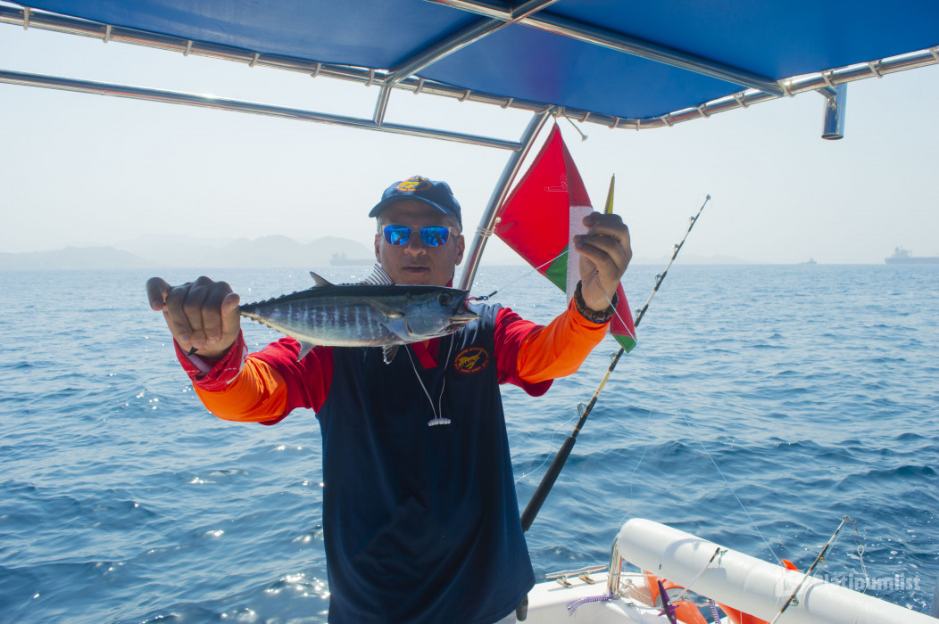 35dmw4 استديو الصور :مسقط في جولة خاصة بالقارب لصيد الأسماك 35dmw4 استديو الصور :مسقط في جولة خاصة بالقارب لصيد الأسماك