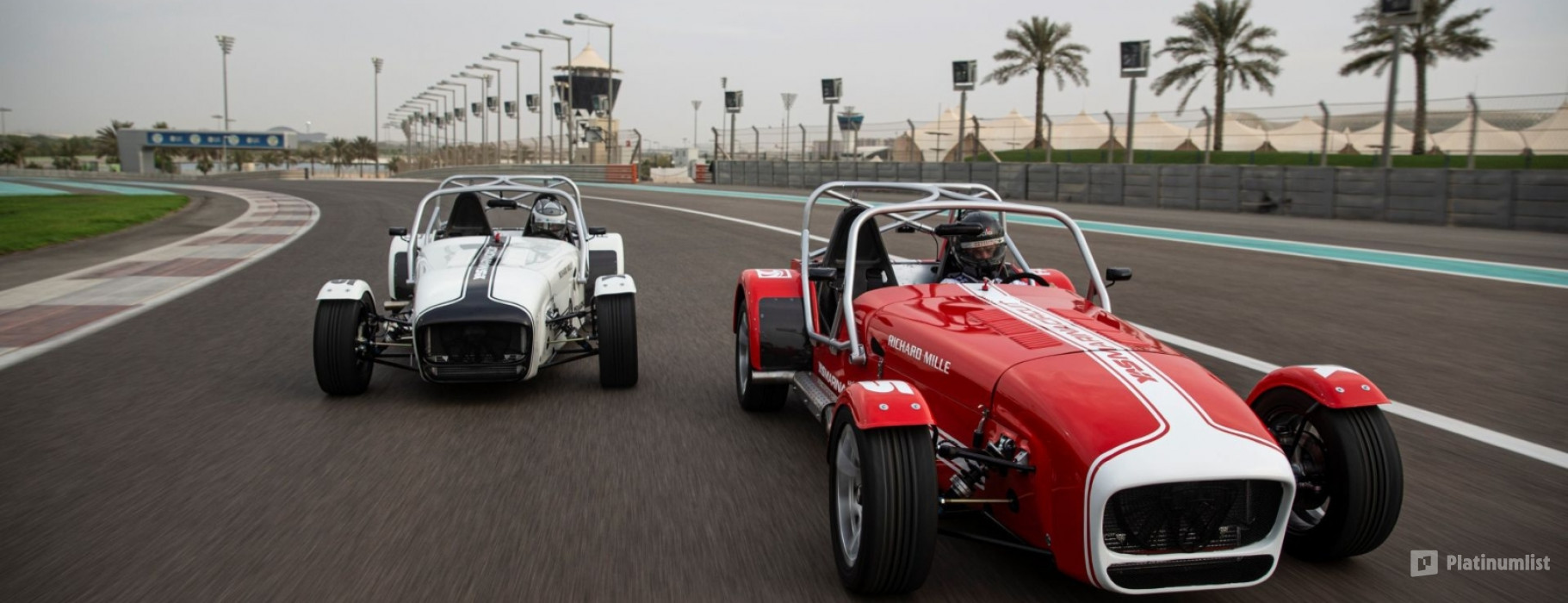 3y57g0 استديو الصور :أبوظبي في تجربة القيادة في حلبة مرسى ياس - كاترهام سيفين إكسبرس 3y57g0 استديو الصور :أبوظبي في تجربة القيادة في حلبة مرسى ياس - كاترهام سيفين إكسبرس