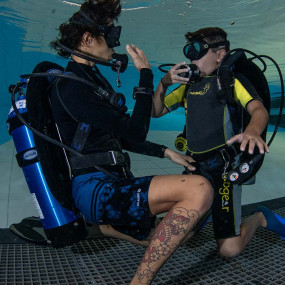 Deep Dive Dubai Scuba Diving Experience in Dubai: Gallery Photo 3y57k0