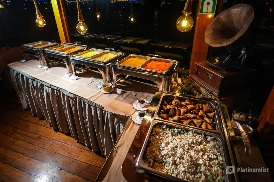 Dinner Cruise In Dubai Marina in Dubai: Gallery Photo 3x8qvm Dinner Cruise In Dubai Marina in Dubai: Gallery Photo 3x8qvm