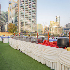 3b2qg3 استديو الصور :دبي في New Year’s Eve CREEK CRUISE 3b2qg3 استديو الصور :دبي في New Year’s Eve CREEK CRUISE