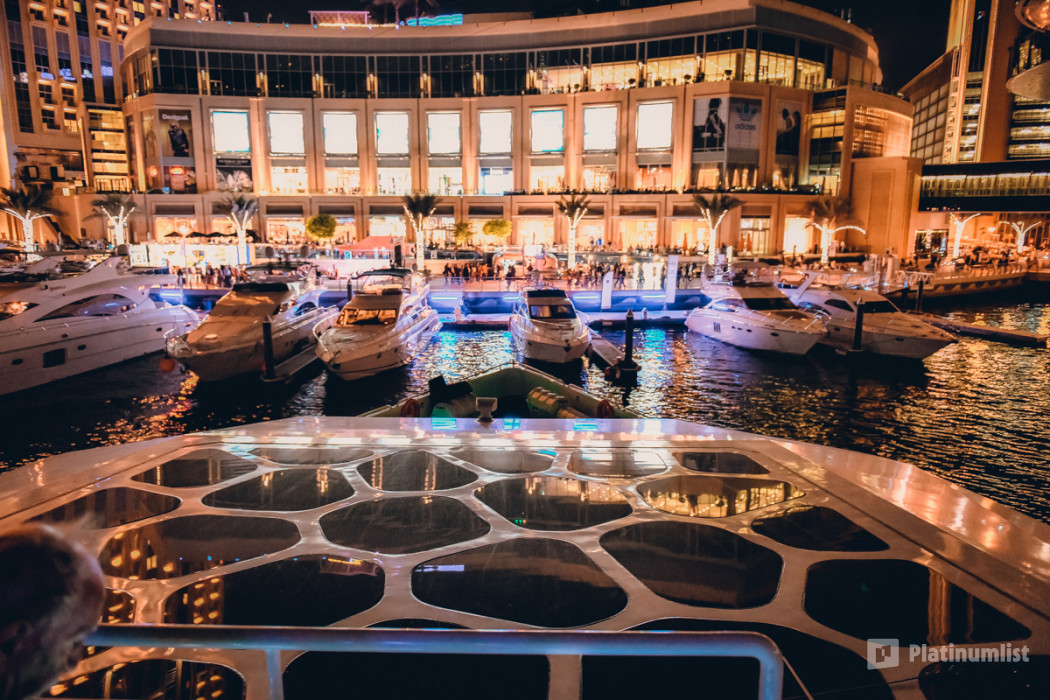 Mega Yacht Dinner Cruise in Dubai: Gallery Photo z7ydpg
