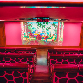 Mega Yacht Dinner Cruise in Dubai: Gallery Photo 3r58bv