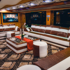 Photo from Mega Yacht Dinner Cruise in Dubai: Gallery Photo zm4dm5